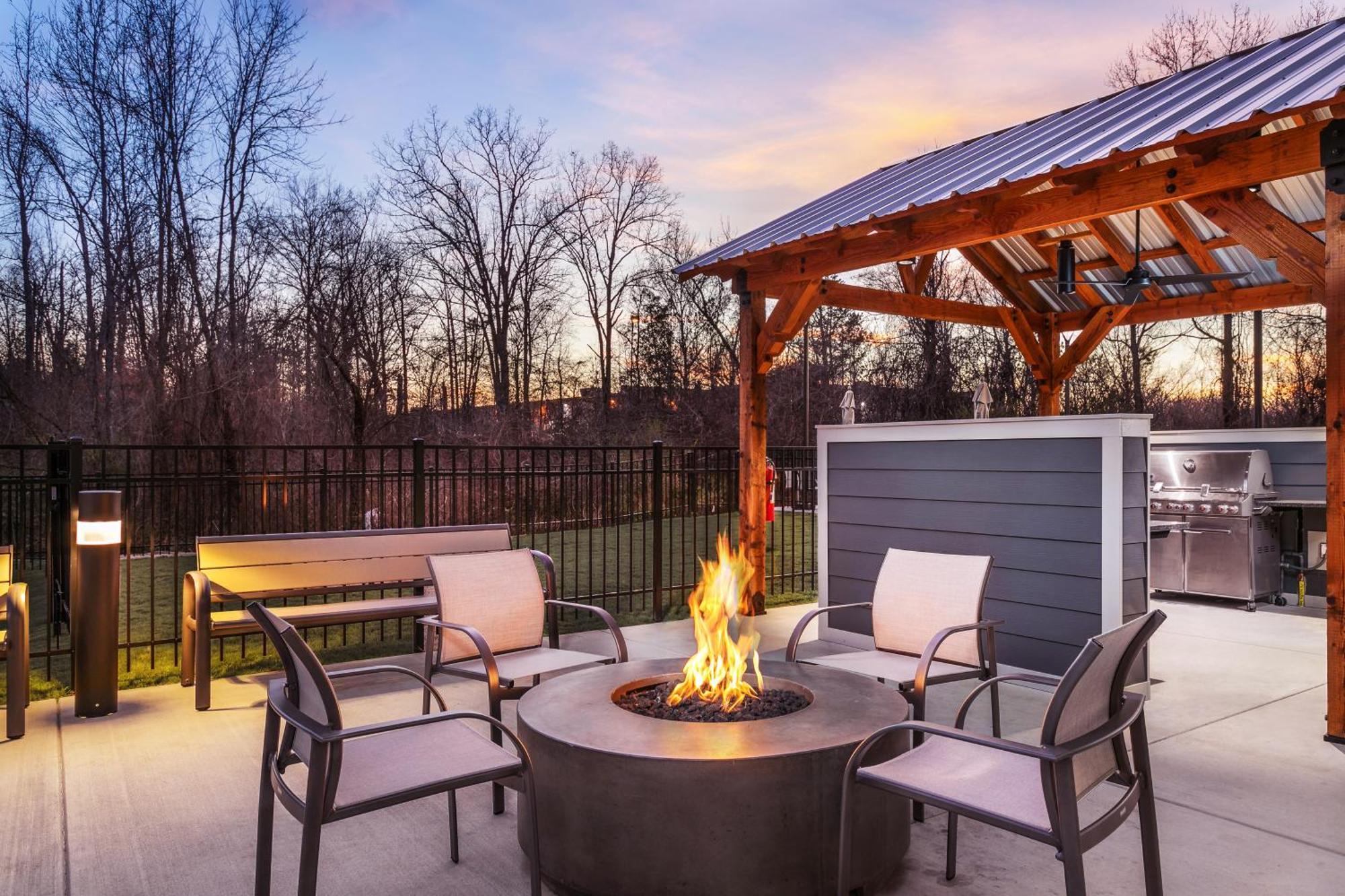 Candlewood Suites Chattanooga Hamilton Place By Ihg Exterior photo